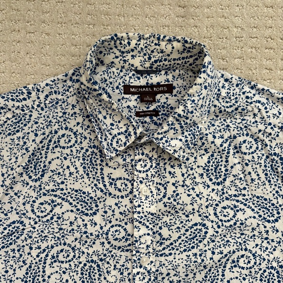 Michael Kors Men’s White and Blue Paisley Button Down Shirt - Picture 2 of 6